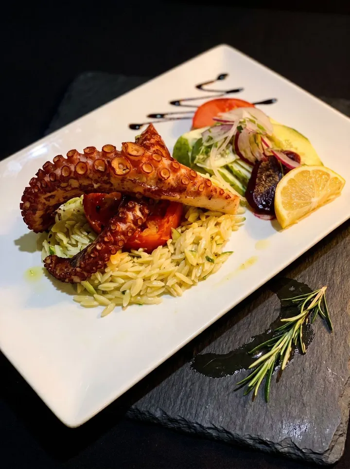 Htapodi Skaras, gegrilde octopus